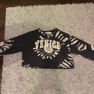 Cropped crewneck